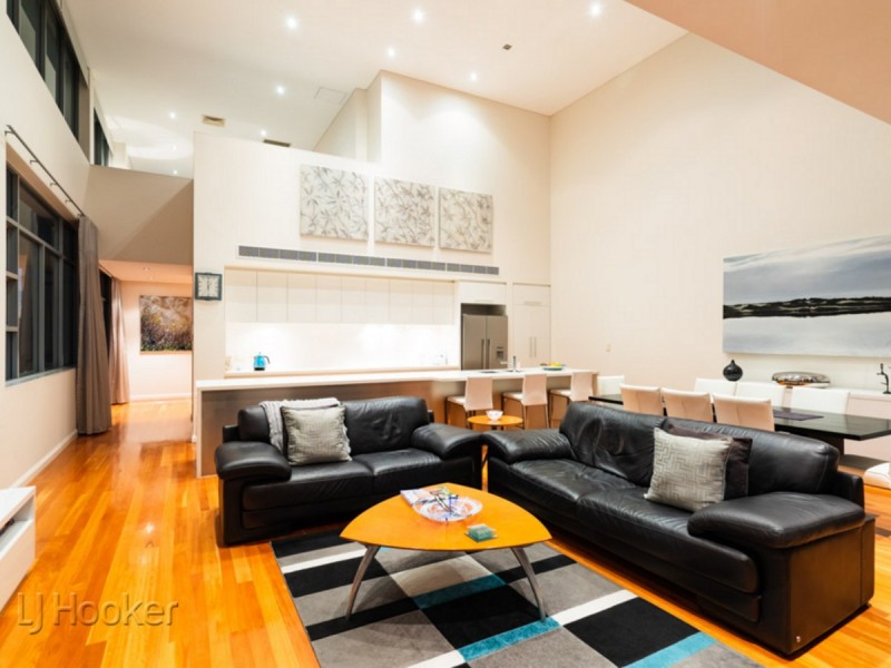 Penthouse 2/47 Tully Road, East Perth WA 6004