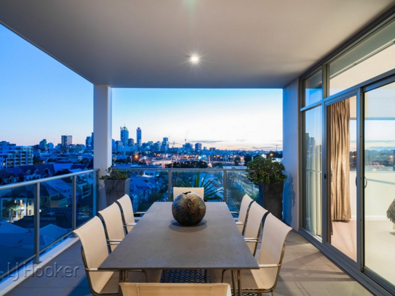 Penthouse 2/47 Tully Road, East Perth WA 6004