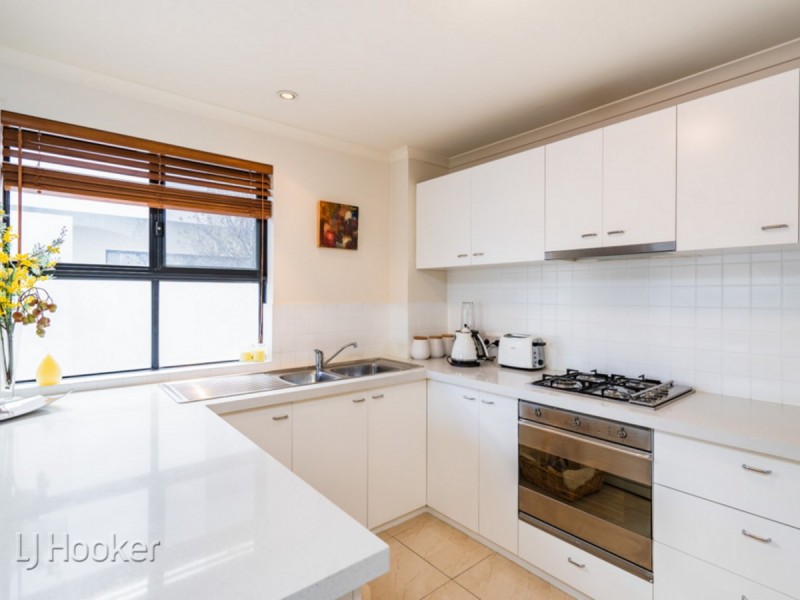 3/82 Royal Street, East Perth WA 6004