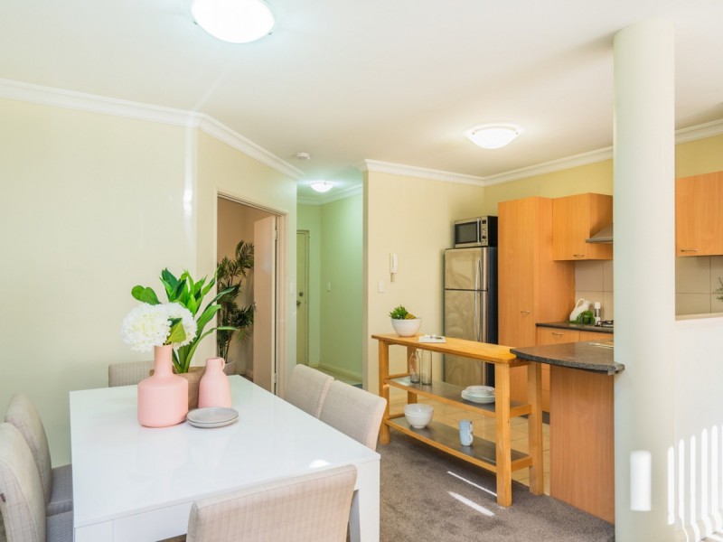 27/7 Bronte Street, East Perth WA 6004