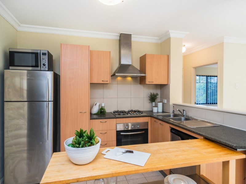 27/7 Bronte Street, East Perth WA 6004