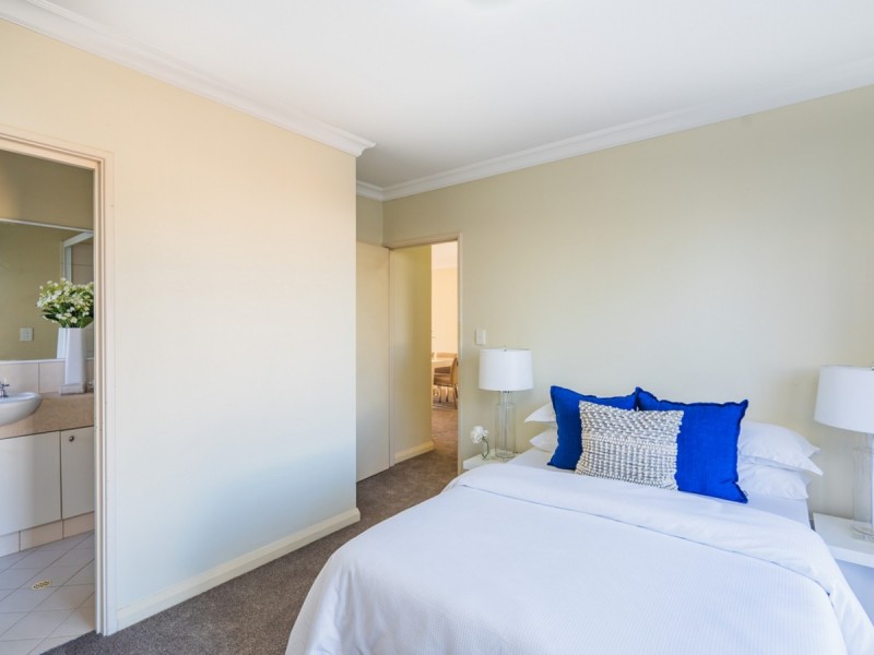 27/7 Bronte Street, East Perth WA 6004
