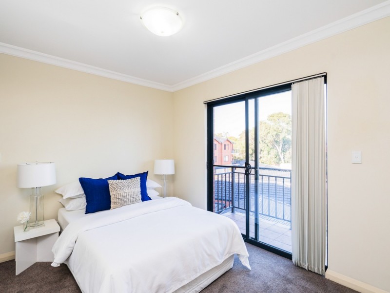 27/7 Bronte Street, East Perth WA 6004