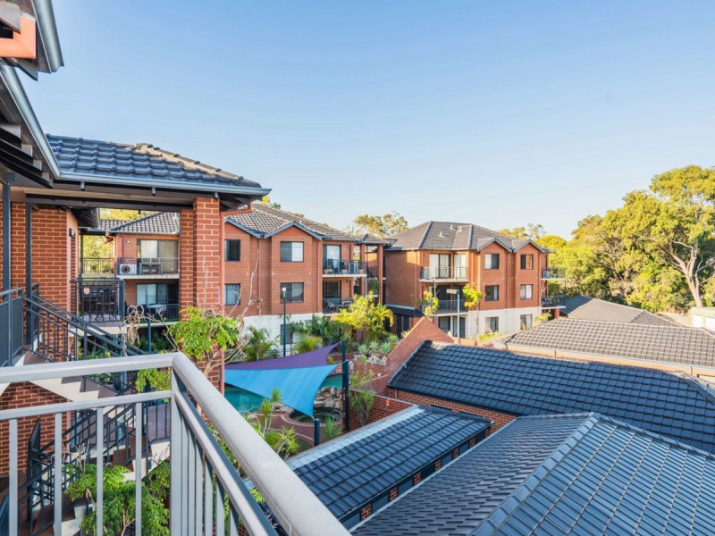 27/7 Bronte Street, East Perth WA 6004