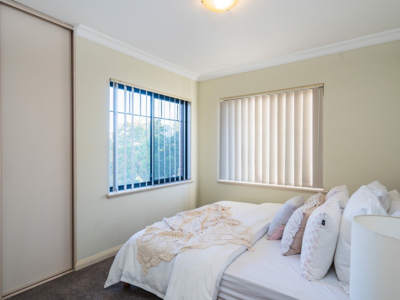 27/7 Bronte Street, East Perth WA 6004