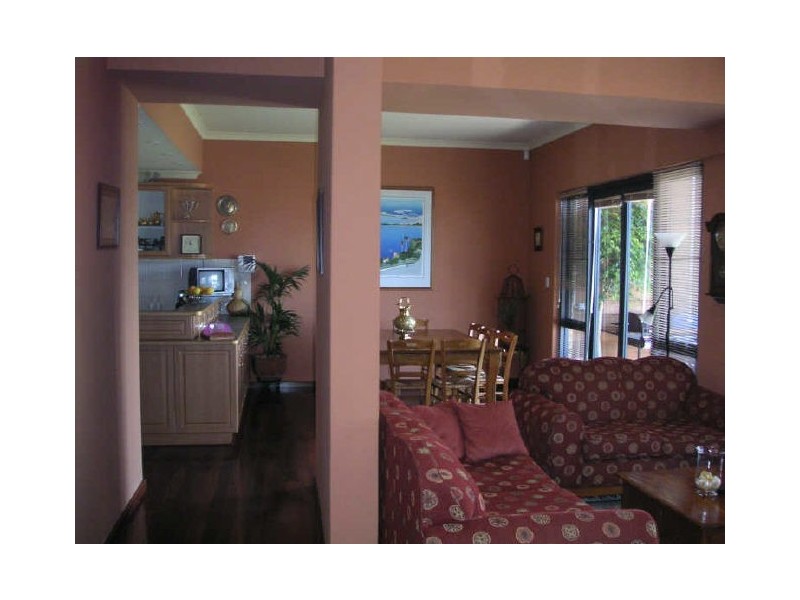 8 Jewell Lane, East Perth WA 6004