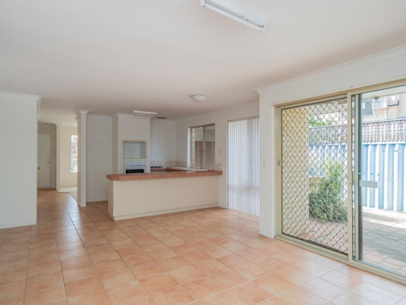 5 Weetman Cove, Cannington WA 6107