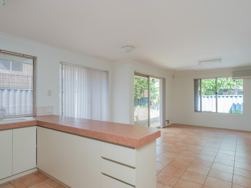 5 Weetman Cove, Cannington WA 6107