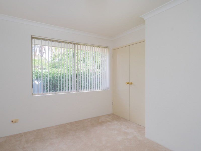 5 Weetman Cove, Cannington WA 6107