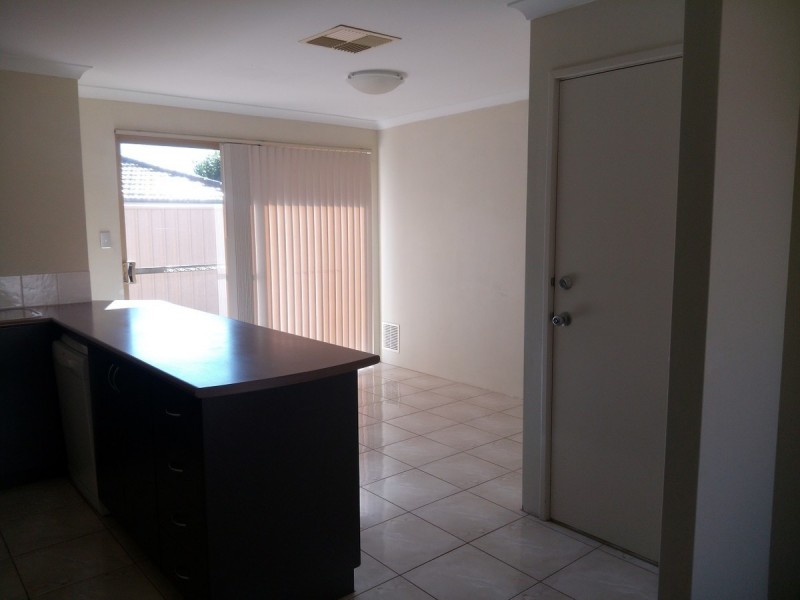 1/24 Eastdene Circle, Nollamara WA 6061