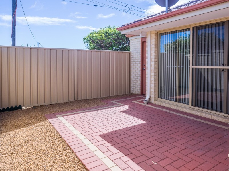 1/24 Eastdene Circle, Nollamara WA 6061