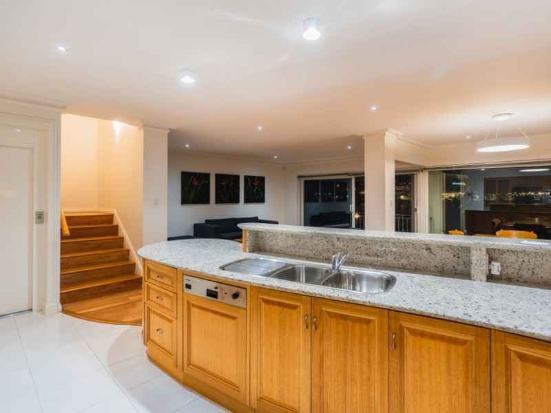 4 Vanguard Terrace, East Perth WA 6004