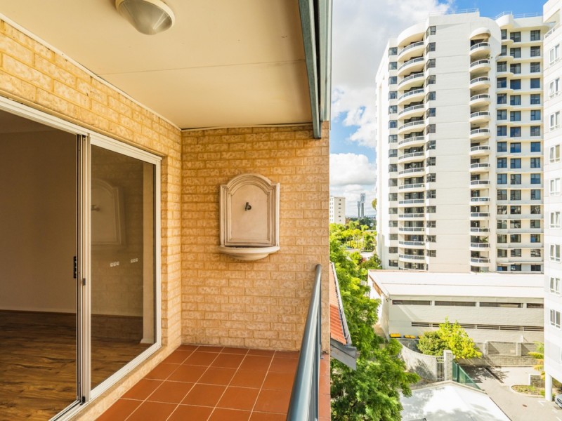 30/55 Wellington Street, East Perth WA 6004