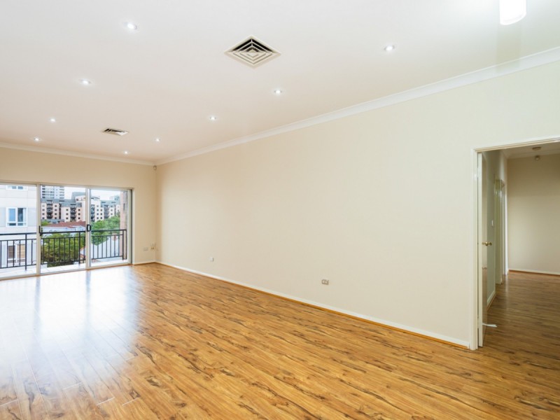 30/55 Wellington Street, East Perth WA 6004