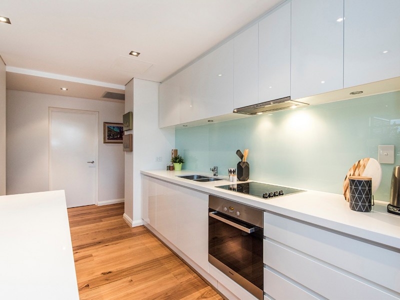 2/47 Tully Road, East Perth WA 6004