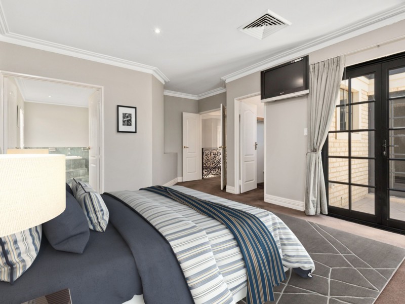 10 Wirraway Loop, Maylands WA 6051