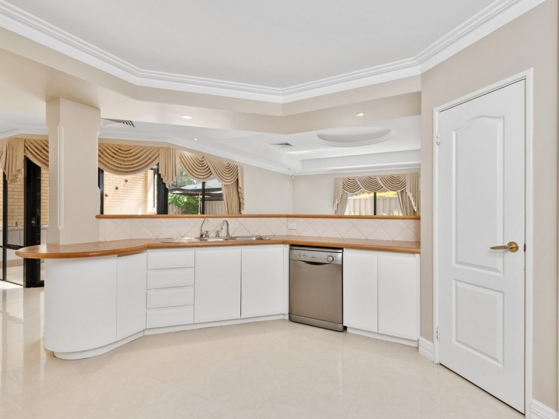 10 Wirraway Loop, Maylands WA 6051