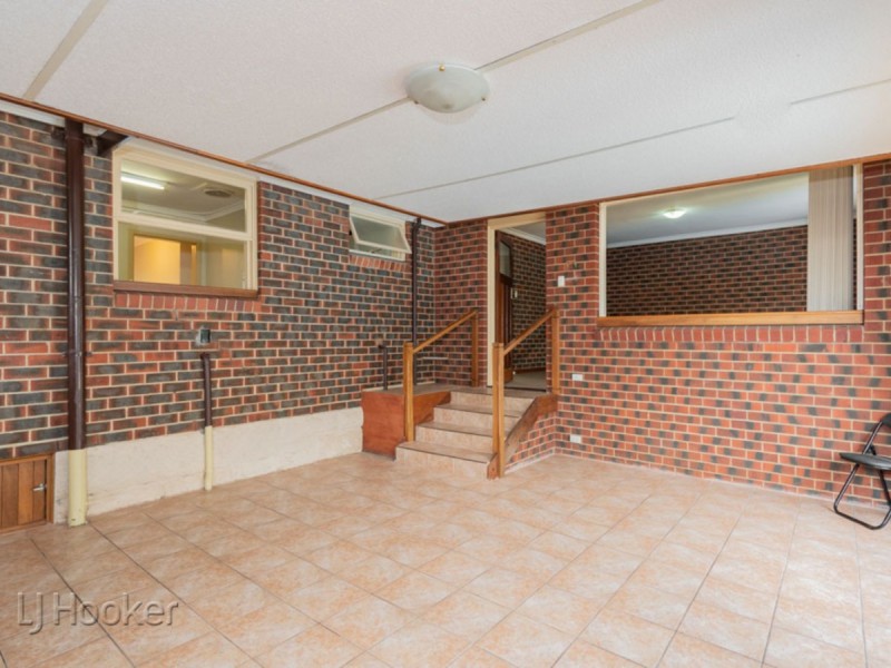 137 Forrest Road, Hamilton Hill WA 6163
