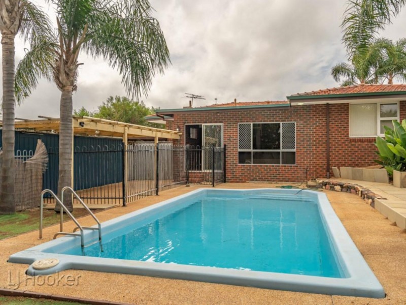 137 Forrest Road, Hamilton Hill WA 6163