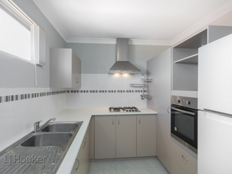 8/329 Sevenoaks Street, Cannington WA 6107