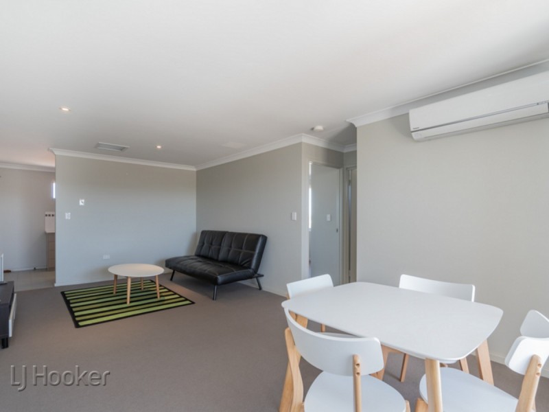8/329 Sevenoaks Street, Cannington WA 6107