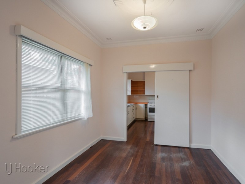 35 Fourth Avenue East, Maylands WA 6051