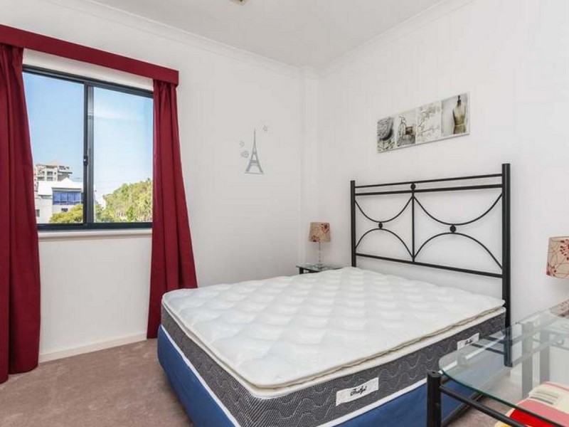 60/11 Regal Place, East Perth WA 6004