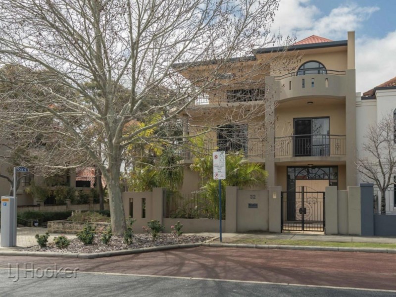 32 Victory Terrace, East Perth WA 6004