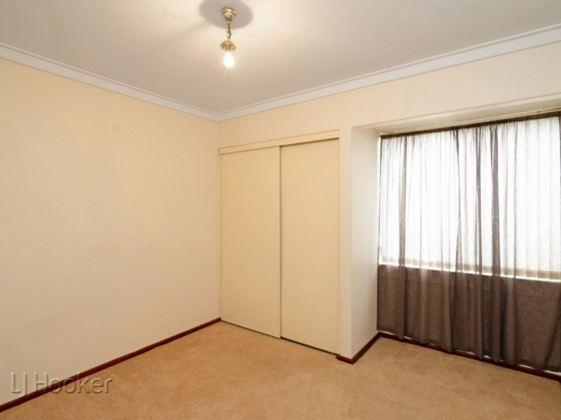 22 Kestrel Way, Thornlie WA 6108