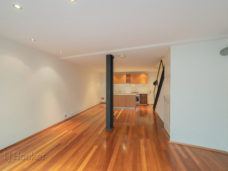 12 Little Saunders Street, East Perth WA 6004