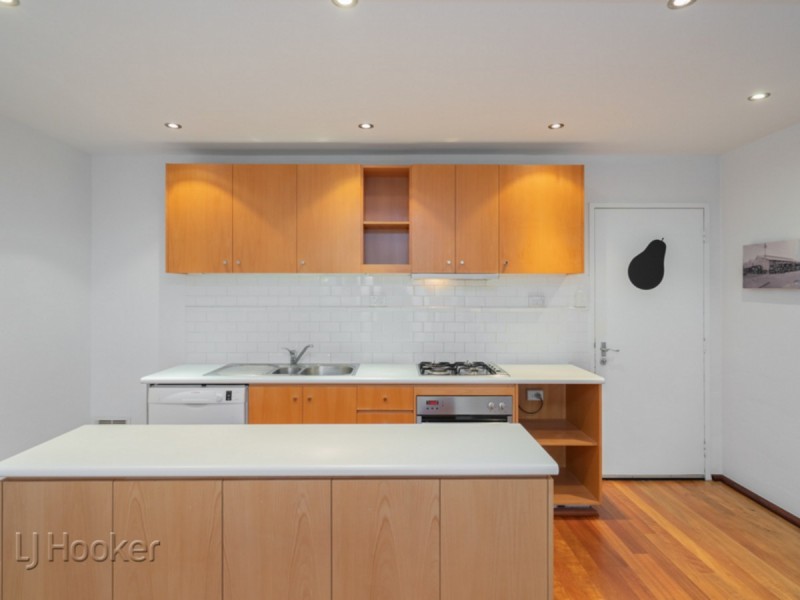 12 Little Saunders Street, East Perth WA 6004