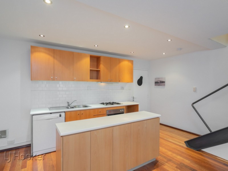 12 Little Saunders Street, East Perth WA 6004