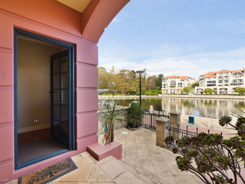 **.28 Henry Lawson Walk **, East Perth WA 6004