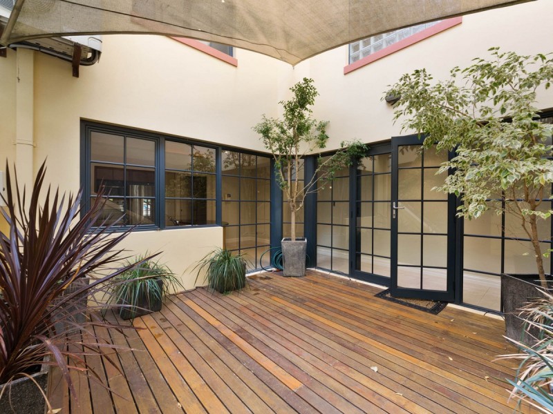 **.28 Henry Lawson Walk **, East Perth WA 6004