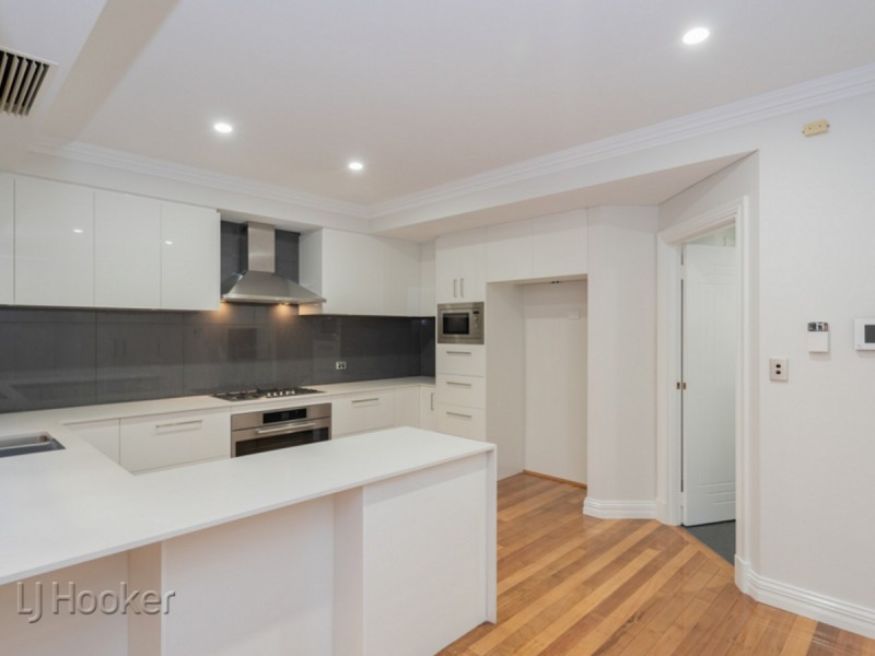 **.28 Henry Lawson Walk **, East Perth WA 6004