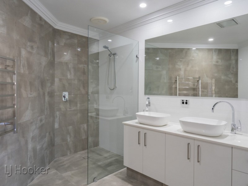 **.28 Henry Lawson Walk **, East Perth WA 6004