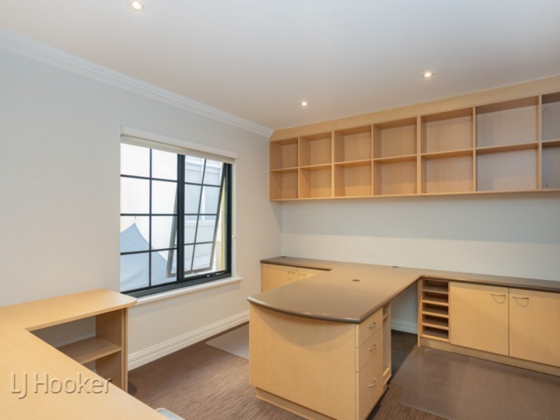 **.28 Henry Lawson Walk **, East Perth WA 6004