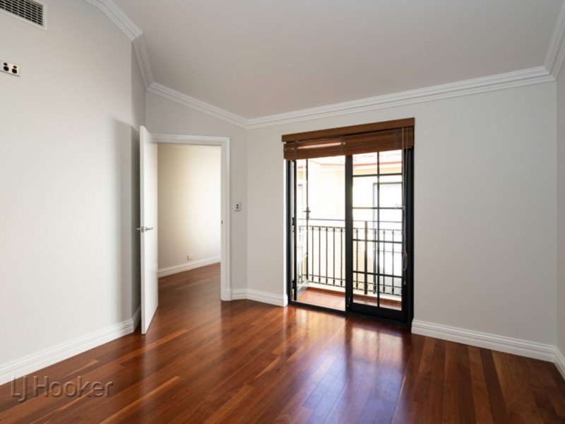 **.28 Henry Lawson Walk **, East Perth WA 6004