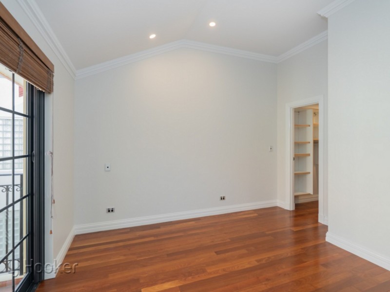**.28 Henry Lawson Walk **, East Perth WA 6004
