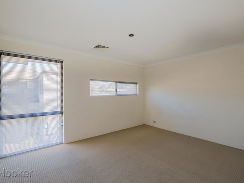 16b Lowes Street, Cloverdale WA 6105