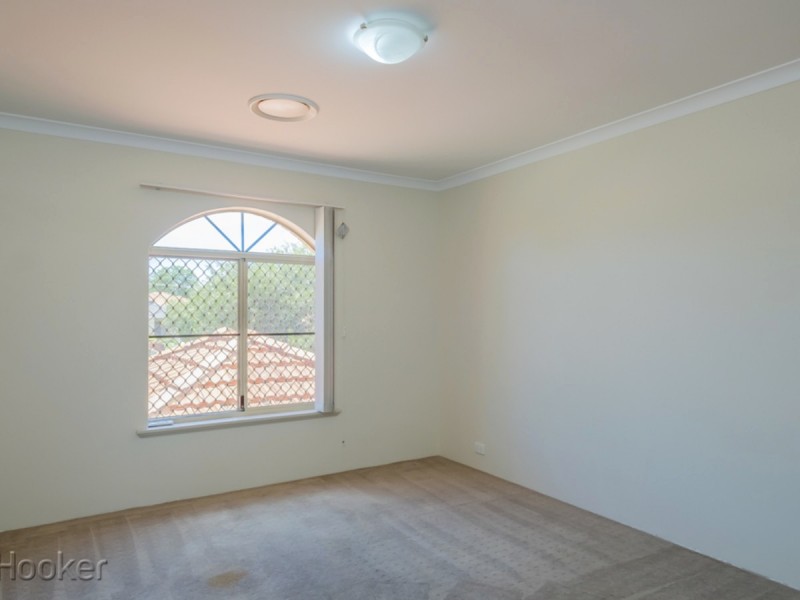 15 Weetman Cove, Cannington WA 6107
