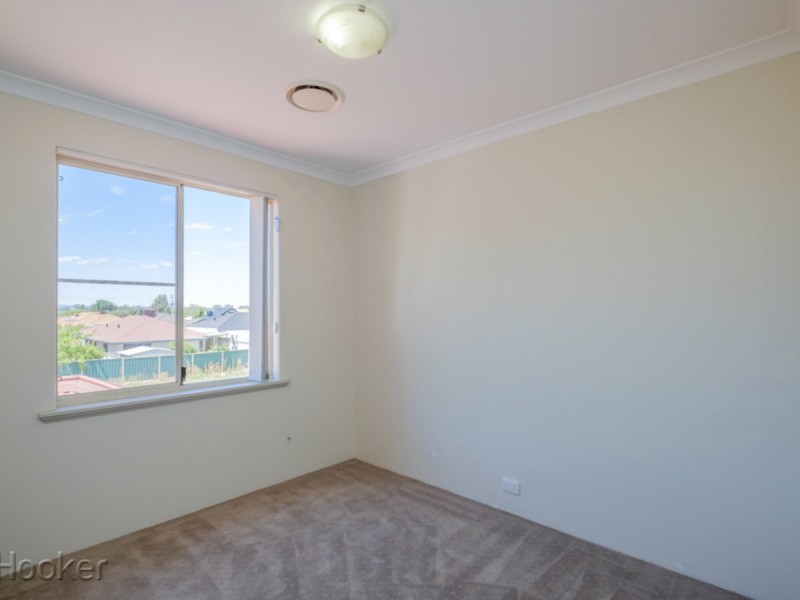 15 Weetman Cove, Cannington WA 6107