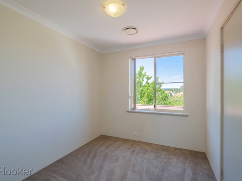 15 Weetman Cove, Cannington WA 6107