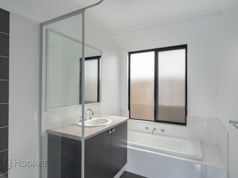 22 Vestita Street, Beeliar WA 6164