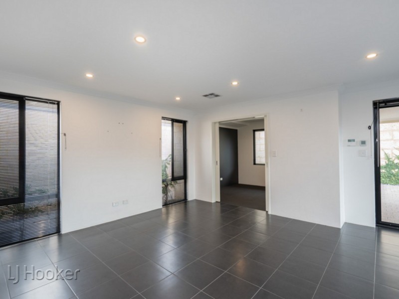 22 Vestita Street, Beeliar WA 6164