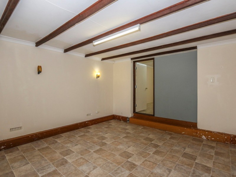 7 Garvey Street, Waterford WA 6152