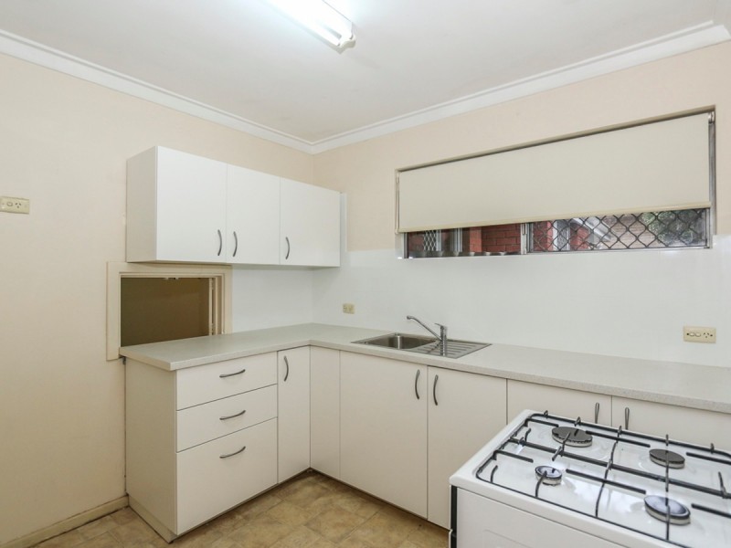 7 Garvey Street, Waterford WA 6152