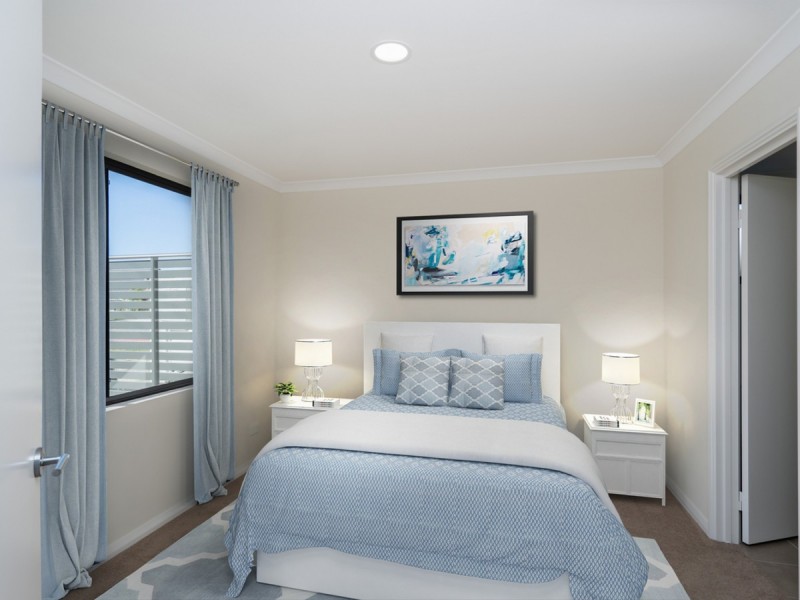 7/4 Whiteside Street, Cloverdale WA 6105