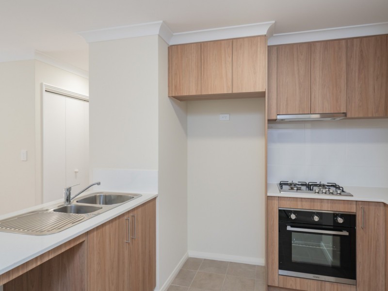 7/4 Whiteside Street, Cloverdale WA 6105