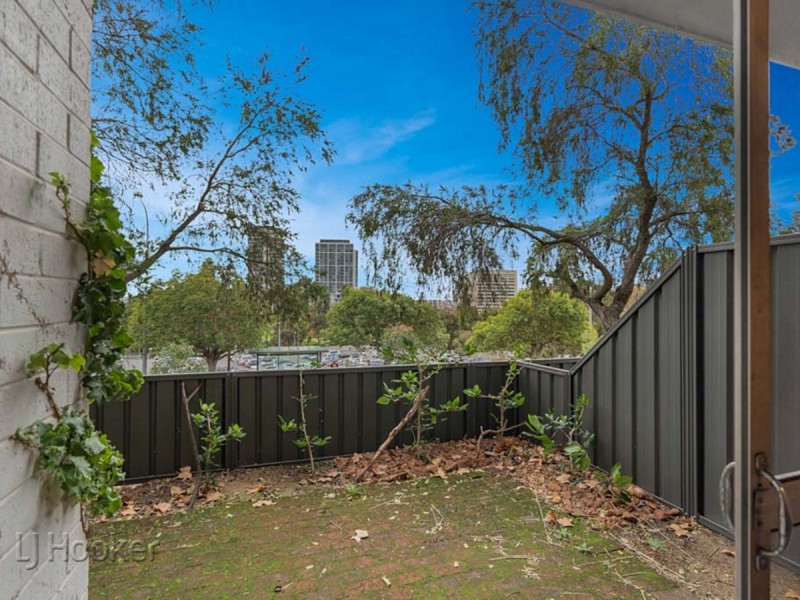 3/38 Waterloo Crescent, East Perth WA 6004